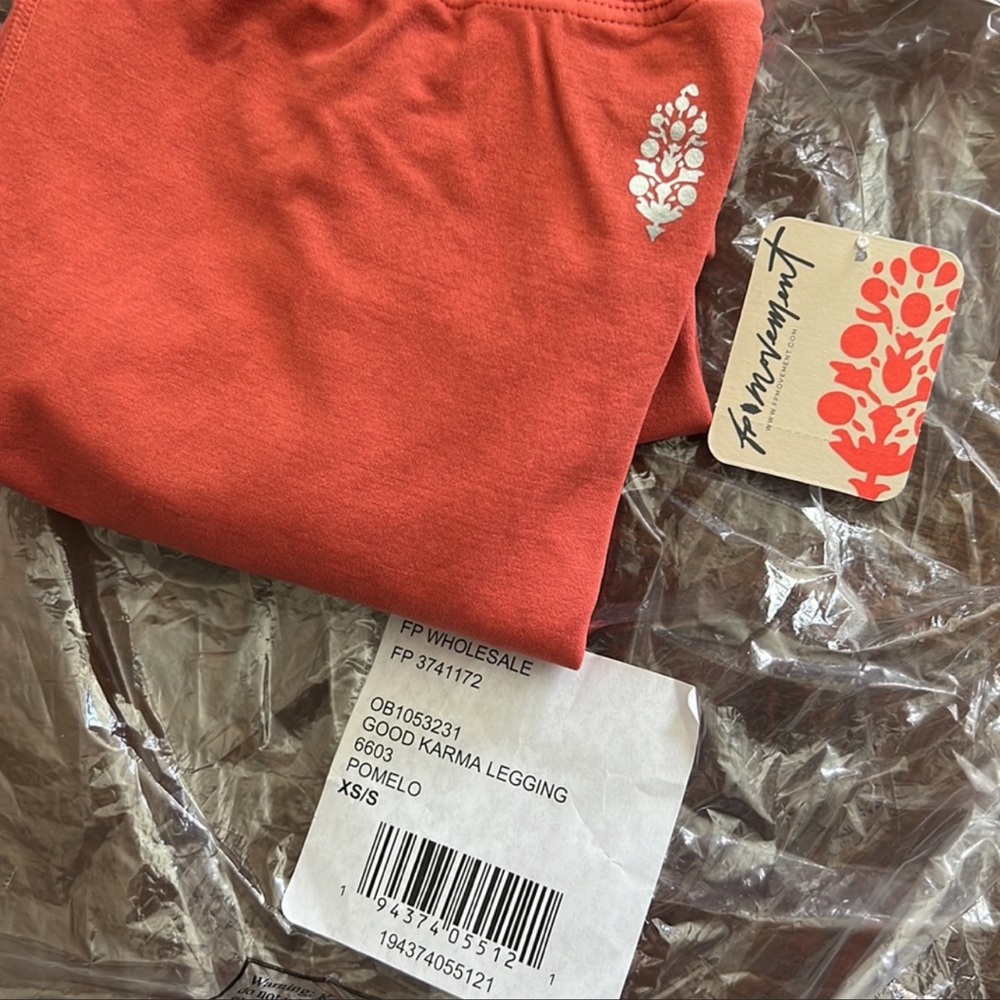 NWT Free People Movement HighRise 7/8 Good Karma Legging Pomelo XS/S - Picture 9 of 12